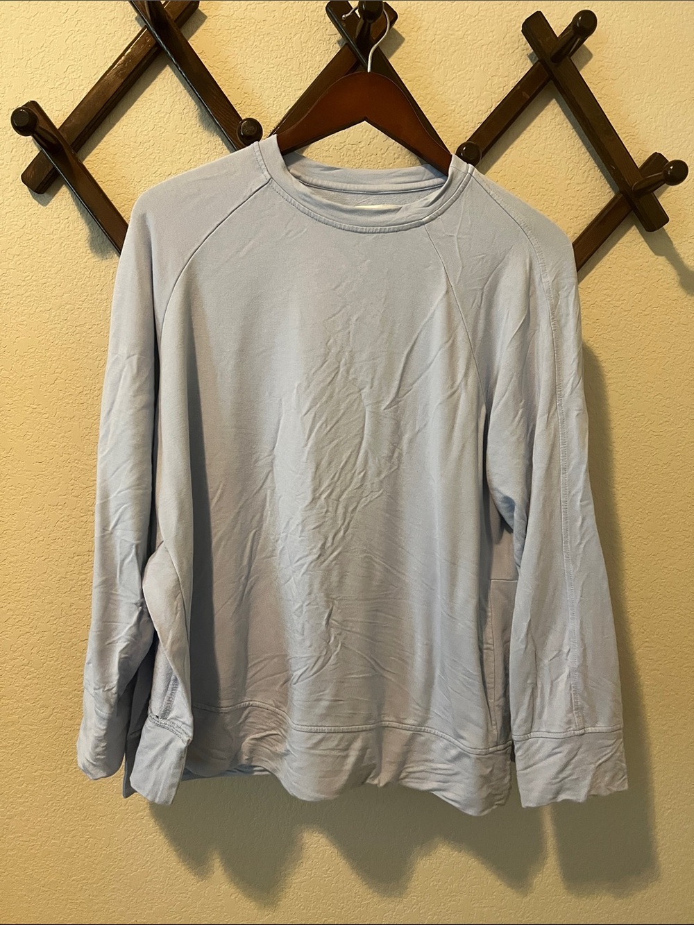 Roucha purple crewneck pullover sweatshirt top medium